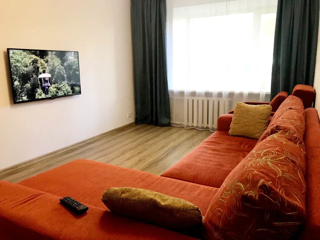 Отличная квартира в центре города — аренда посуточно в Череповец