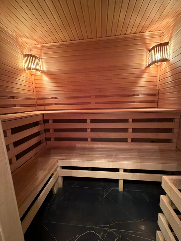 2-этажный Барнхаус с чаном, сауной и бассейном