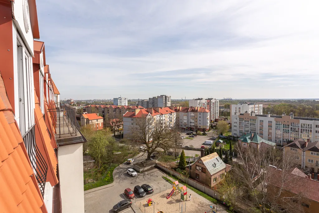 4-комнатная Квартира