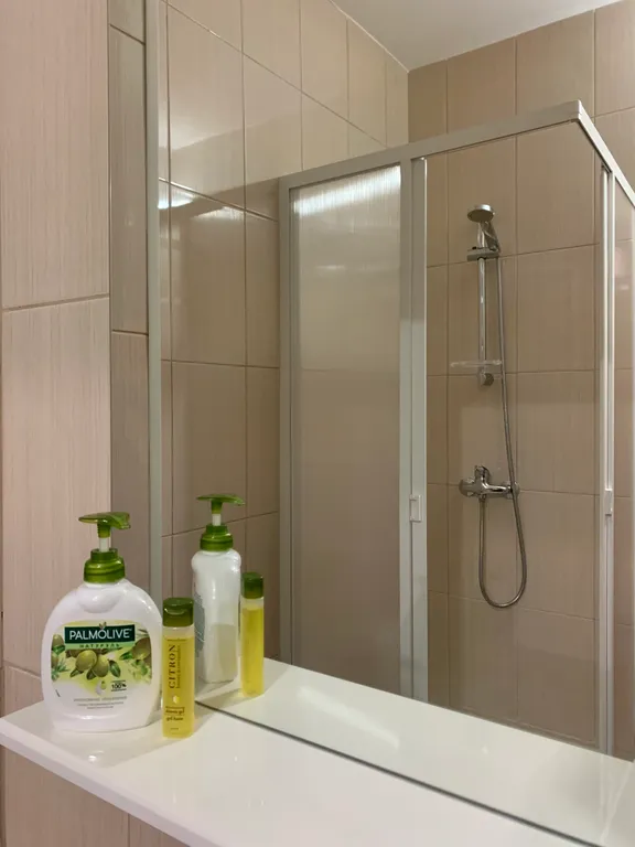 Flat all amenities Maki