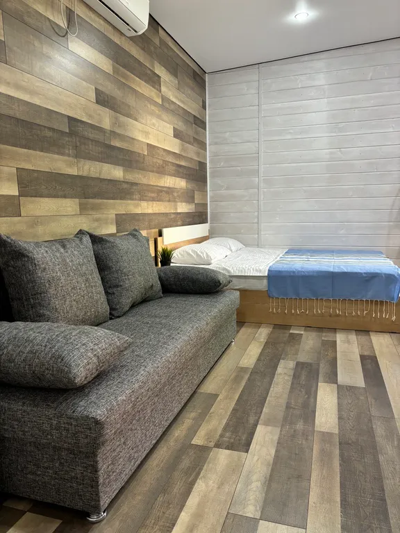 Домик в пешей доступности от моря со своей территорией