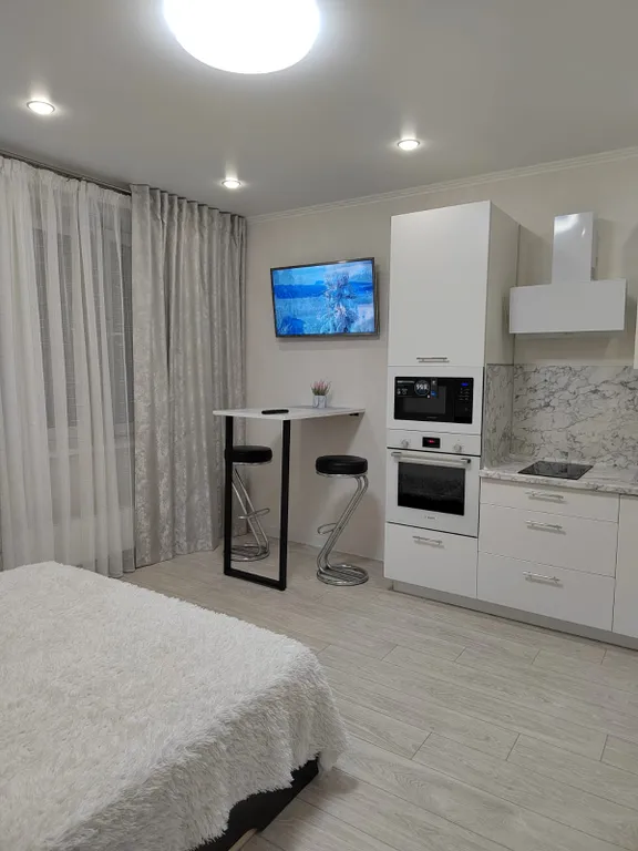 Квартира Уютная студия в новостройке — аренда посуточно в Октябрьский