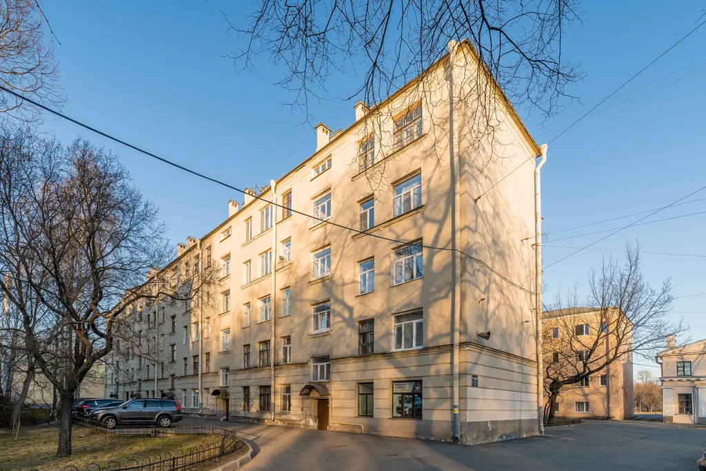 Квартира в парке у Невы