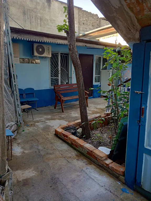 Квартира Отдельная комната с удобствами и двориком в центре — Сухум