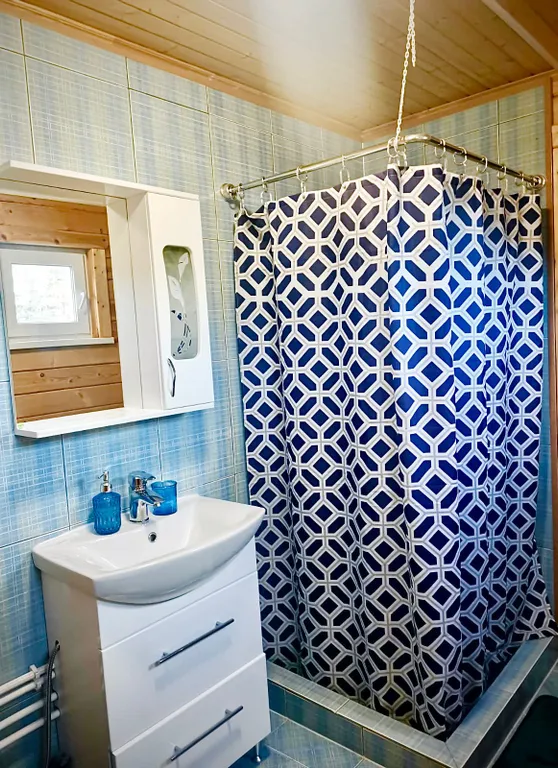 Уютный дом в тихом месте с видом на Ладогу