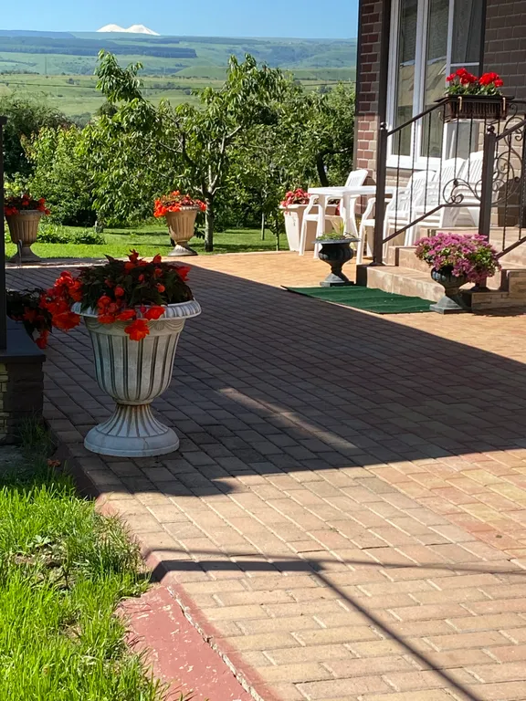 Бассейн в домике шале с сауной и мангалом