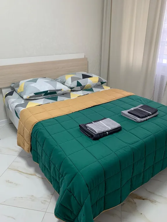 Уютная студия, в центре ленинского района, рядом набережная, сквер Зои