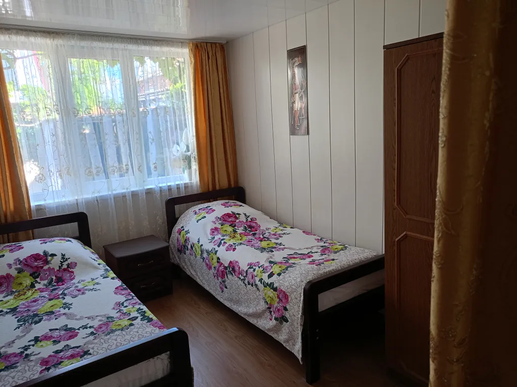 Коттедж Домик у моря — Ейск