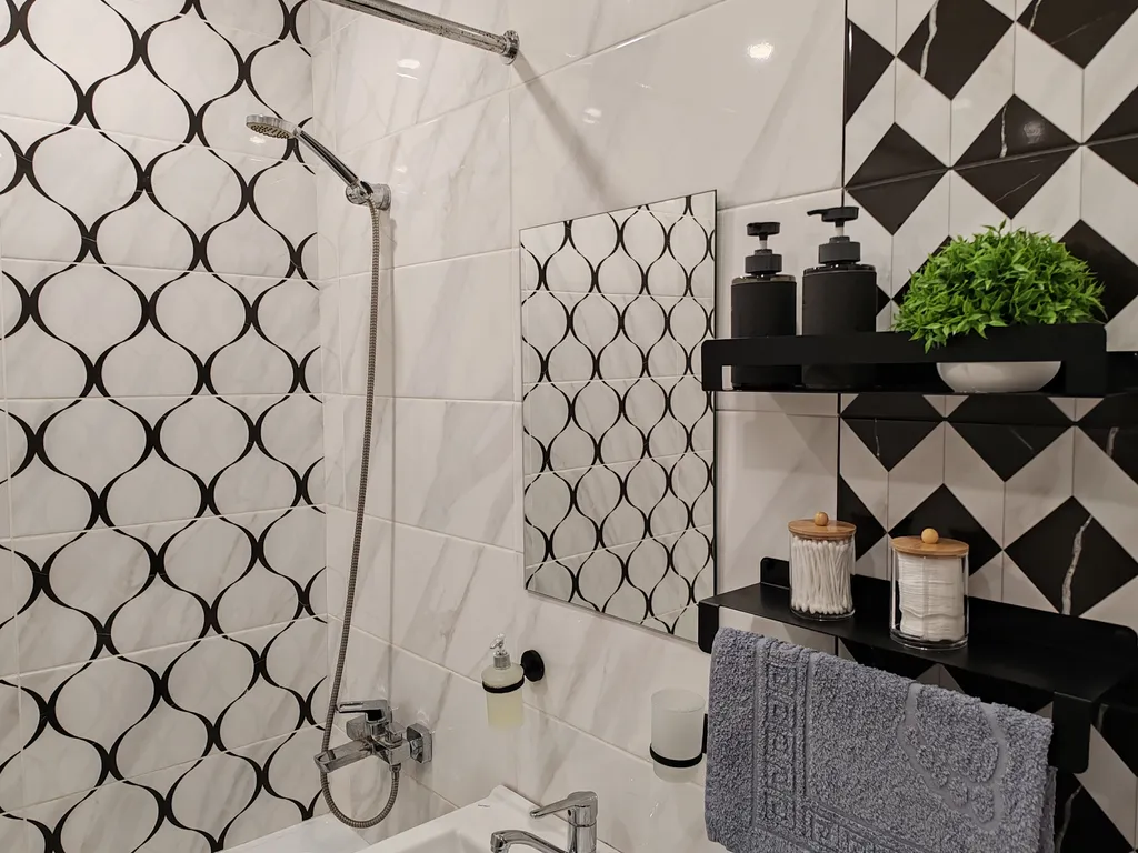 Евродвушка у Ледового дворца, стадиона Локомотив и вокзала