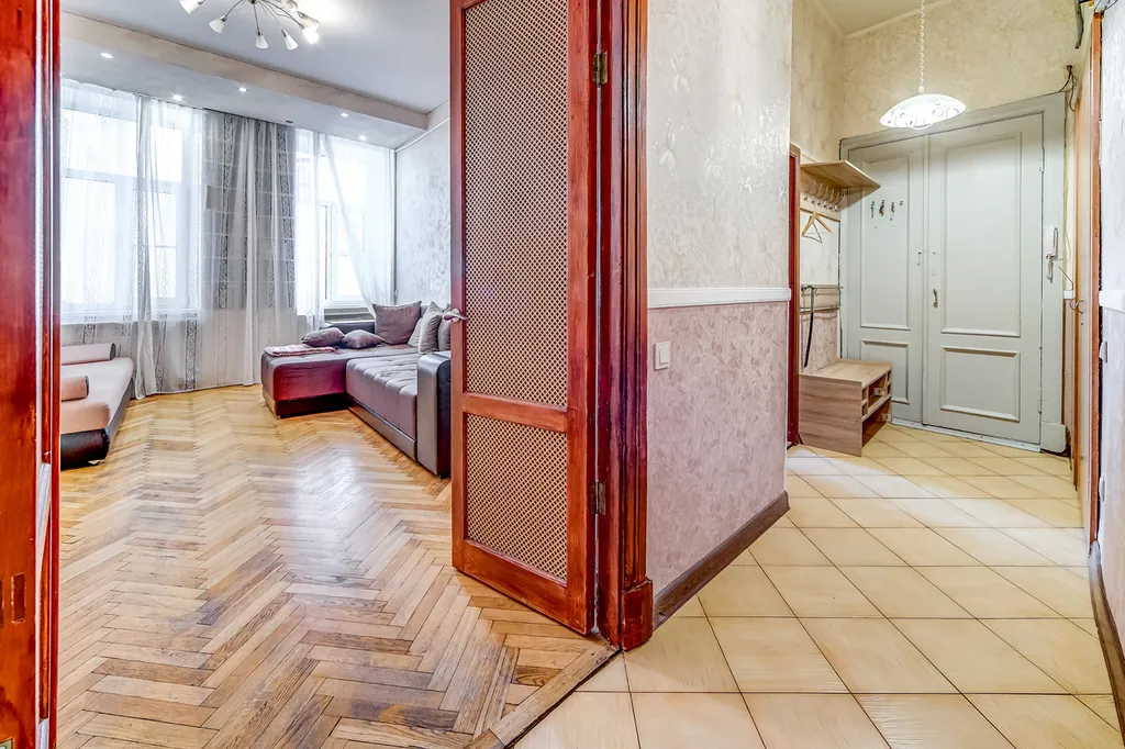 Квартира Квартира Двушка на Невском с паркингом, метро в минуте — Санкт-Петербург