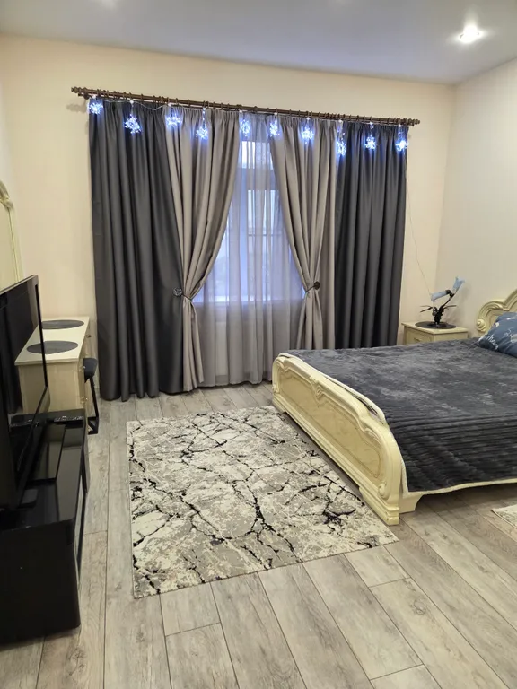 Уютная квартира с видами на Собор и набережную