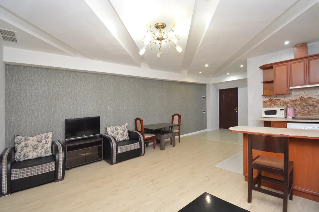 3-комнатная Квартира — аренда посуточно в Ереван