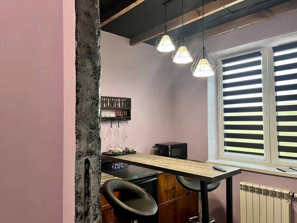 Стильная квартира с пилоном