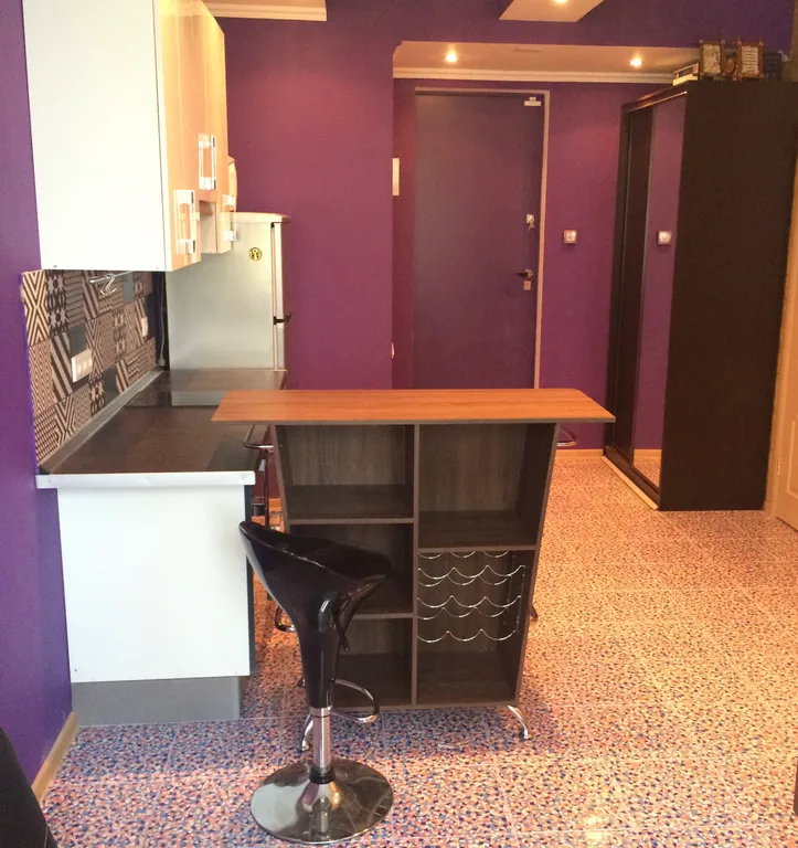 Яркая квартира с красивым видом из окна