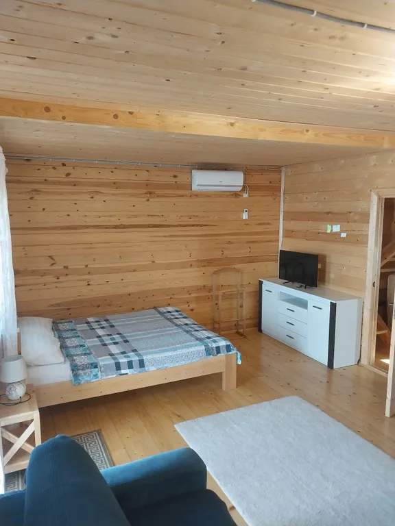 Коттедж Уютный коттедж в 30 метрах от моря со своим двориком — Кучугуры