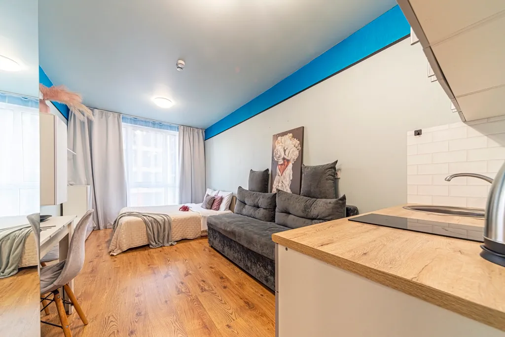 Комфopтaбeльная квартира c соврeмeнным дизайном, pядoм c мeтpo