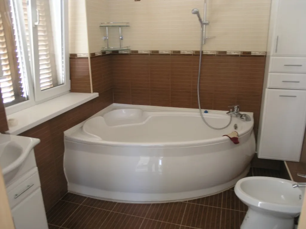 7-комнатный Дом