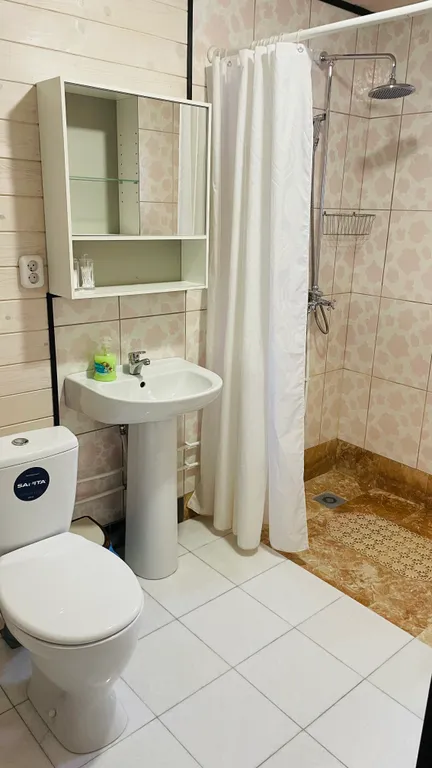 Комфортные апартаменты на берегу озера