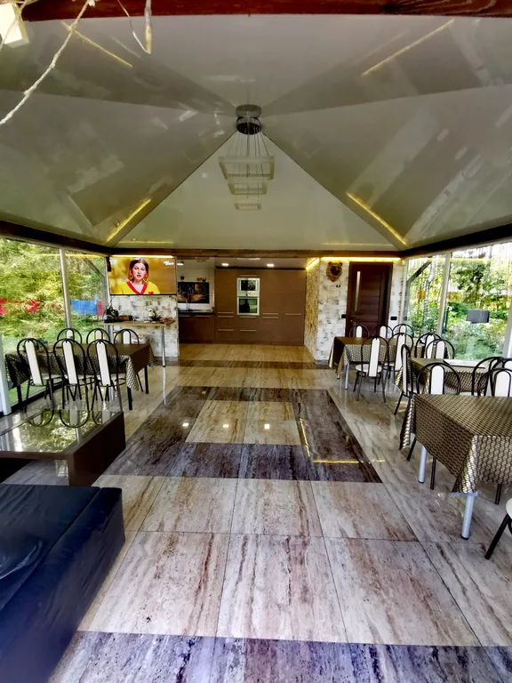 Уютный бочкин дом