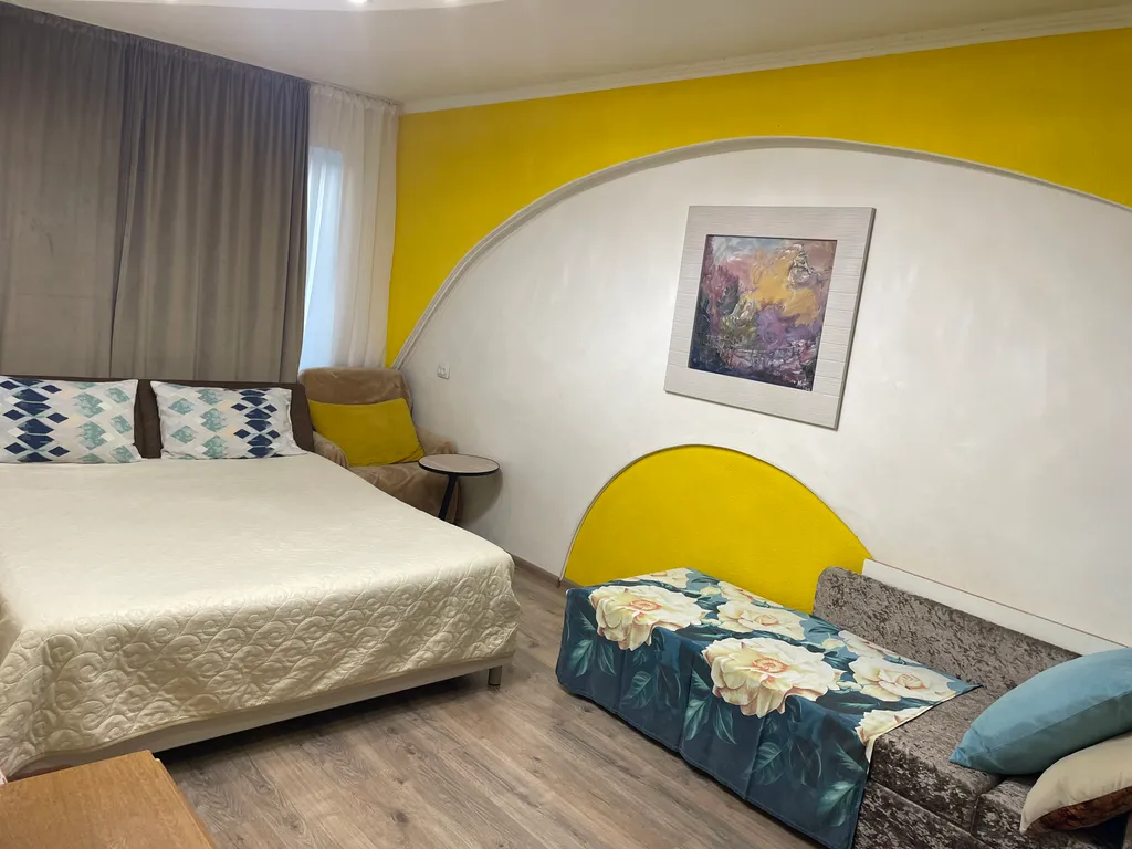 Комфортная квартира близ питьевой галереи