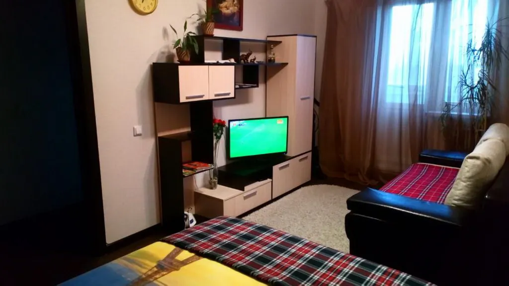 Однокомнатная квартира - 100 метров от трассы М4 - б/к заселение