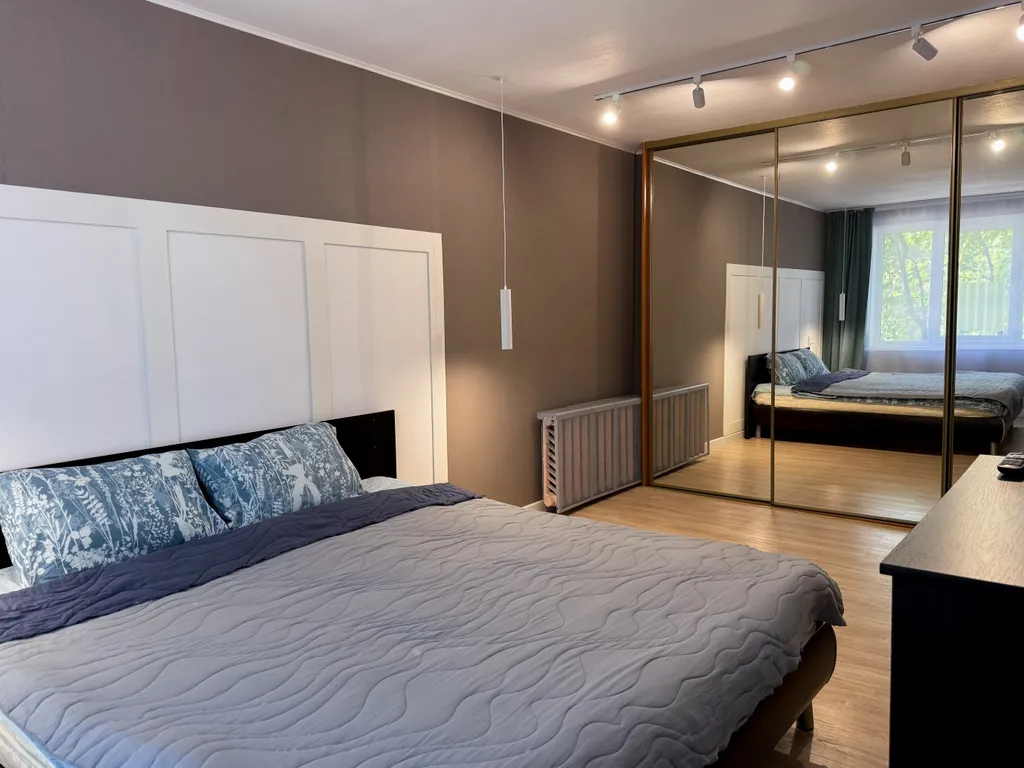 2‑комн. квартира рядом с Долиной уюта на пр. Кольский, 26