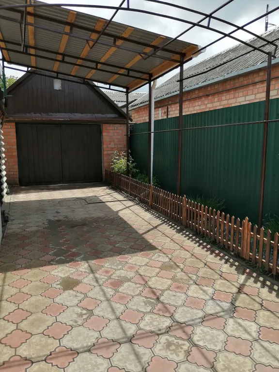 Коттедж Двухэтажный домик для летнего отдыха — Ейск