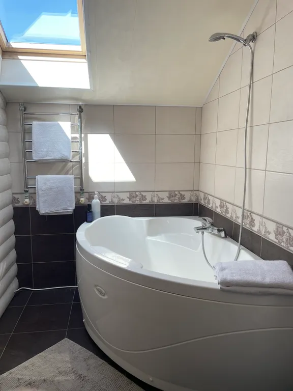 Уютный дом с терассой и сауной