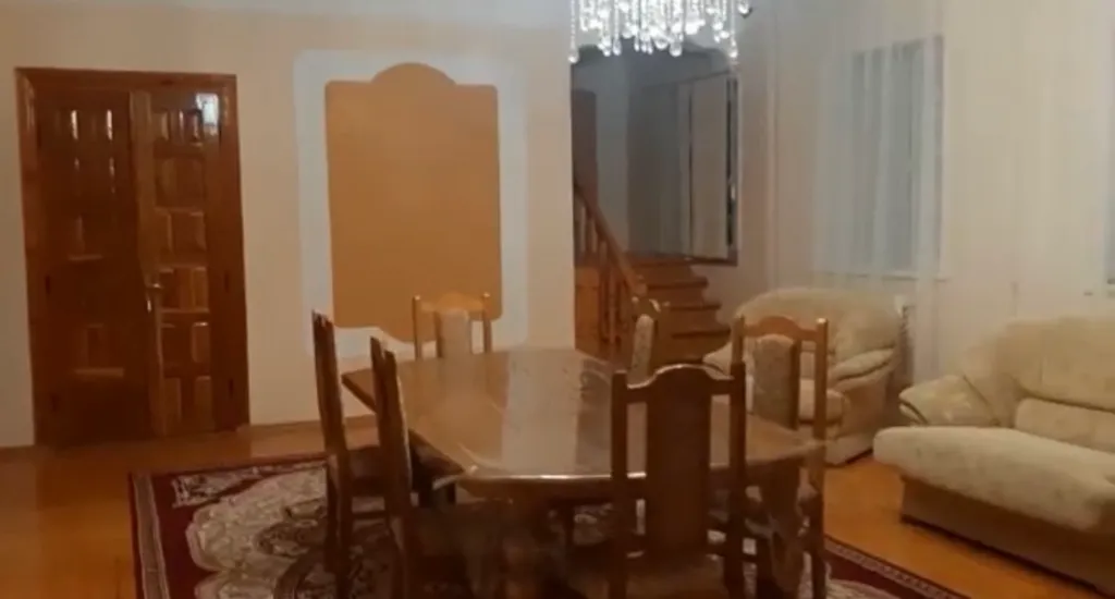 Огромный дом со всеми удобствами