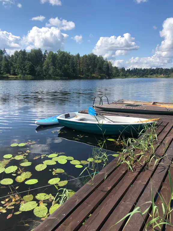 Бунгало у озера