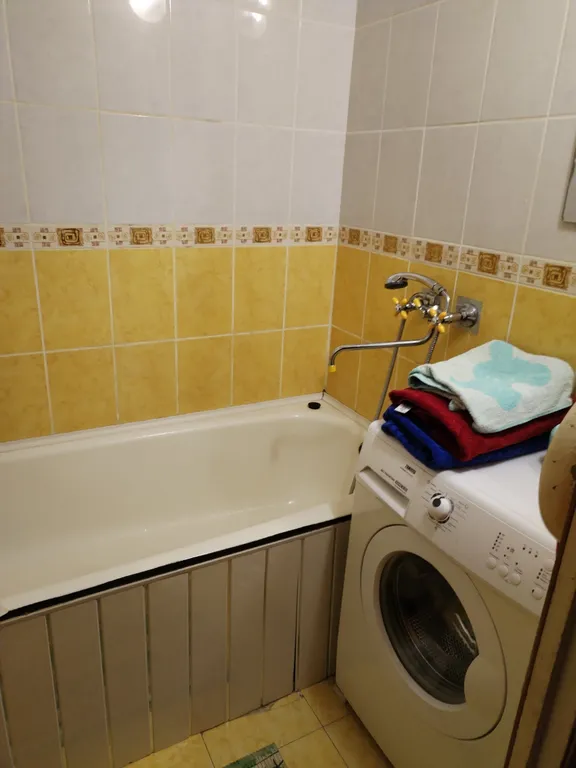 3-комнатная квартира в центре поселка