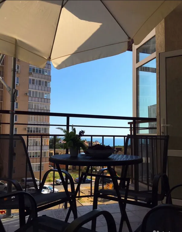 Квартира 2х комнатная квартира с террасой и шикарным видом на море — Геленджик