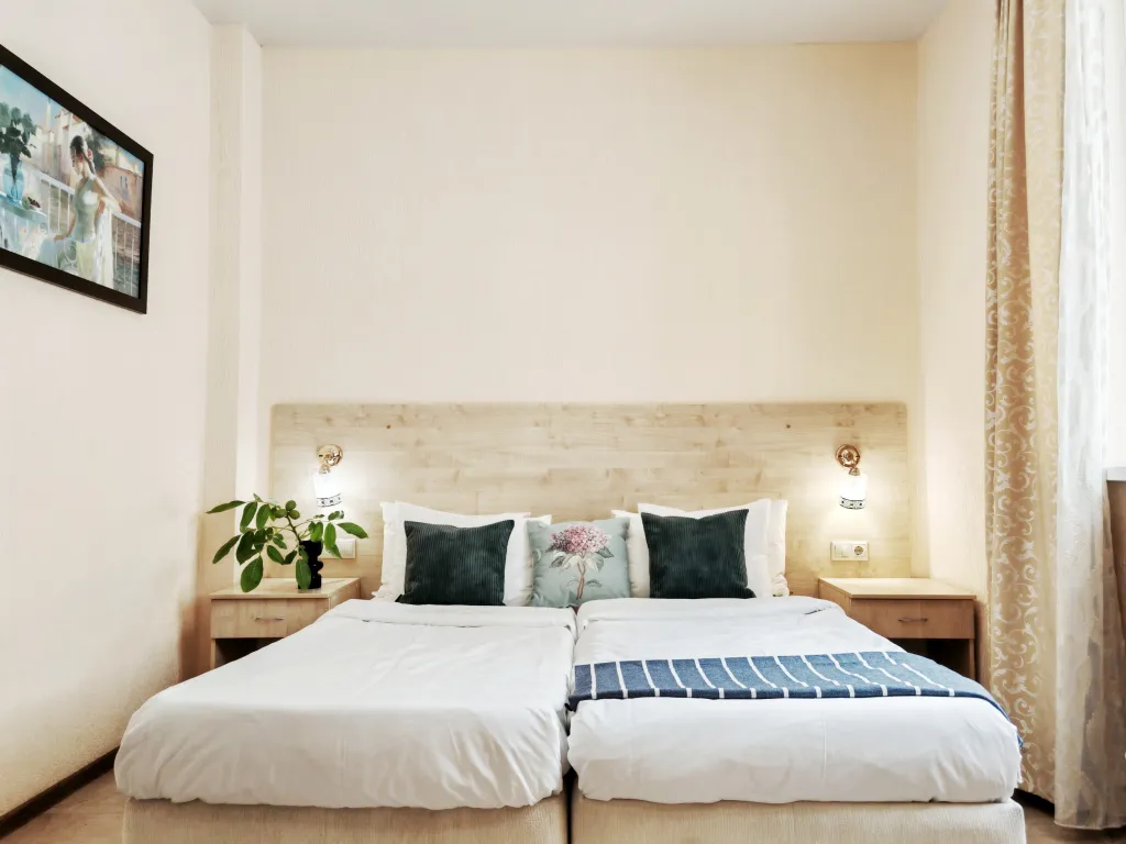 Квартира Квартира Трехместный номер "Комфорт" - тишина, прохлада и уют! — Геленджик