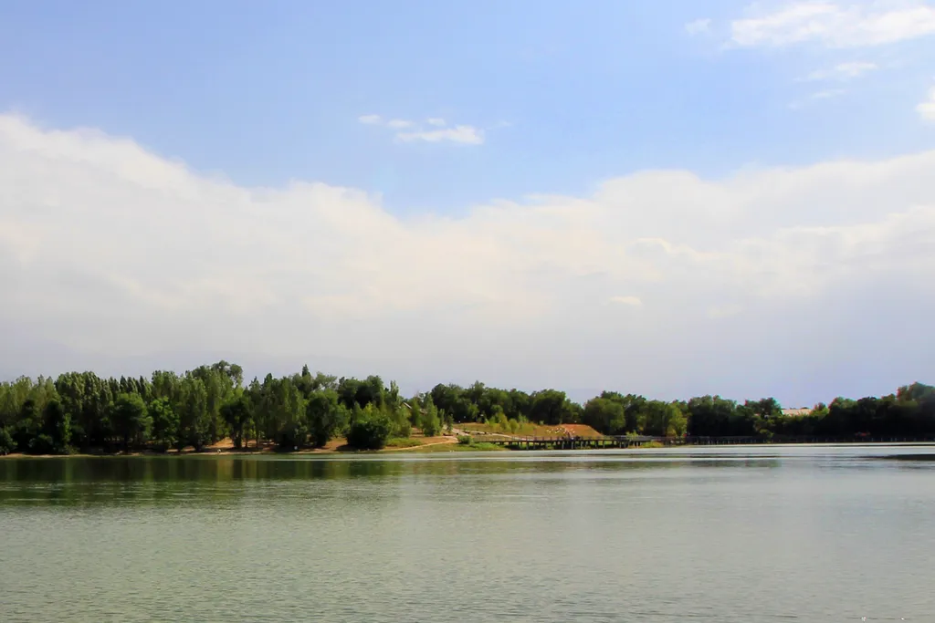 Квартира на берегу озера