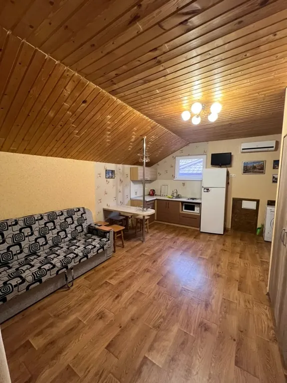 Квартира С видом на горы — аренда посуточно в Алупка