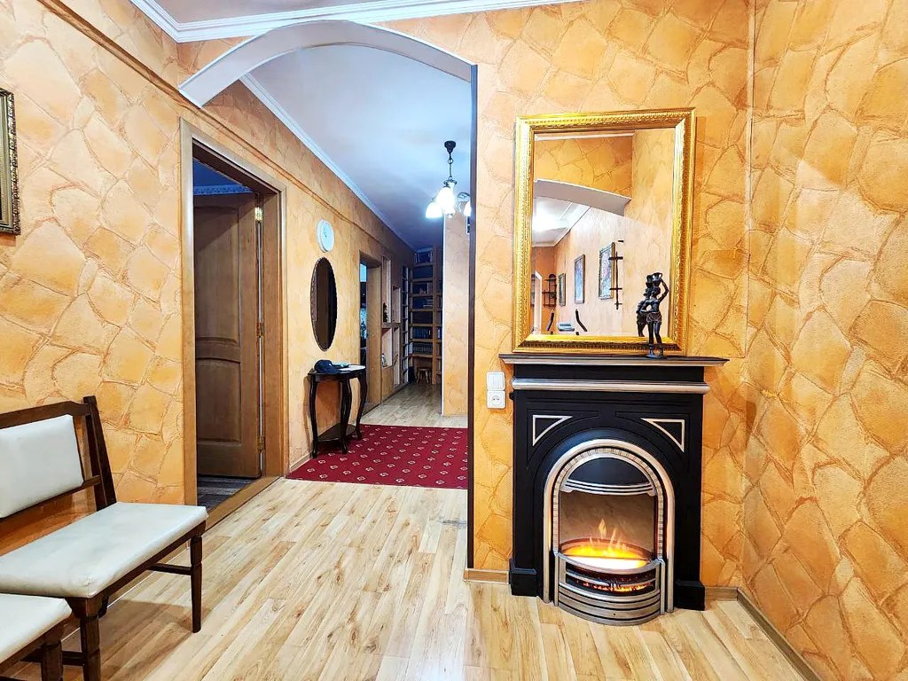 Просторная квартира в центре у моря