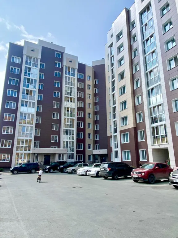 Квартира с современным ремонтом в новостройке