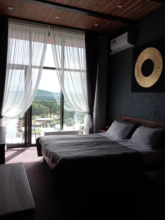 Квартира Апартамент с потрясающим видом на горы и песчаный пляж — аренда посуточно в Сыростан