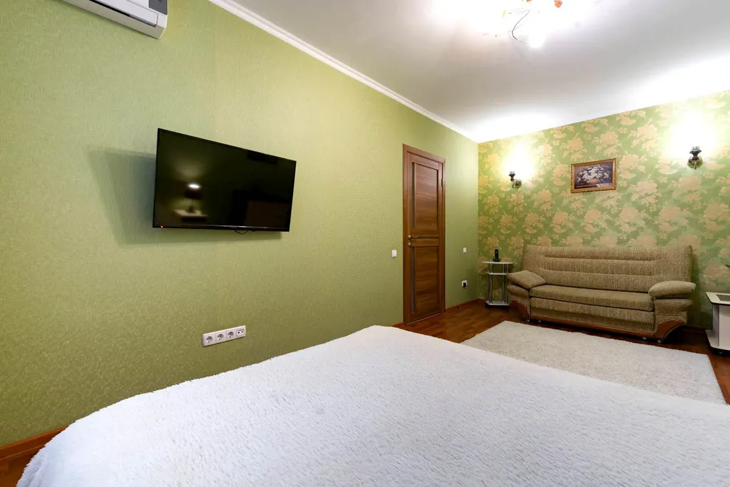 Уютная чистая 1 комнатная квартира в центре Алматы