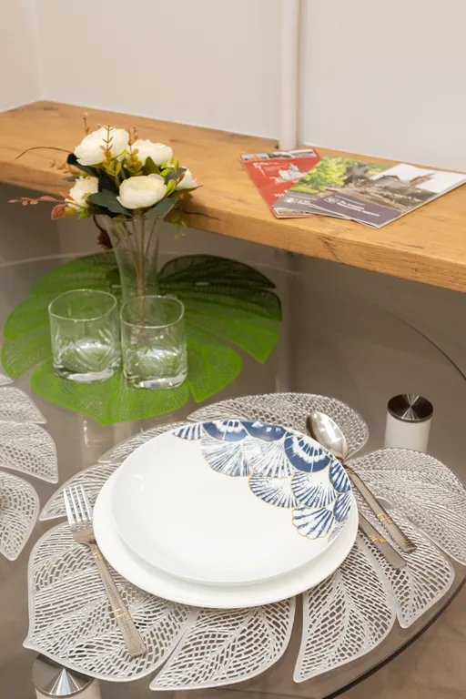 Уютная квартира с двумя балконами в центре рядом с Островом Канта