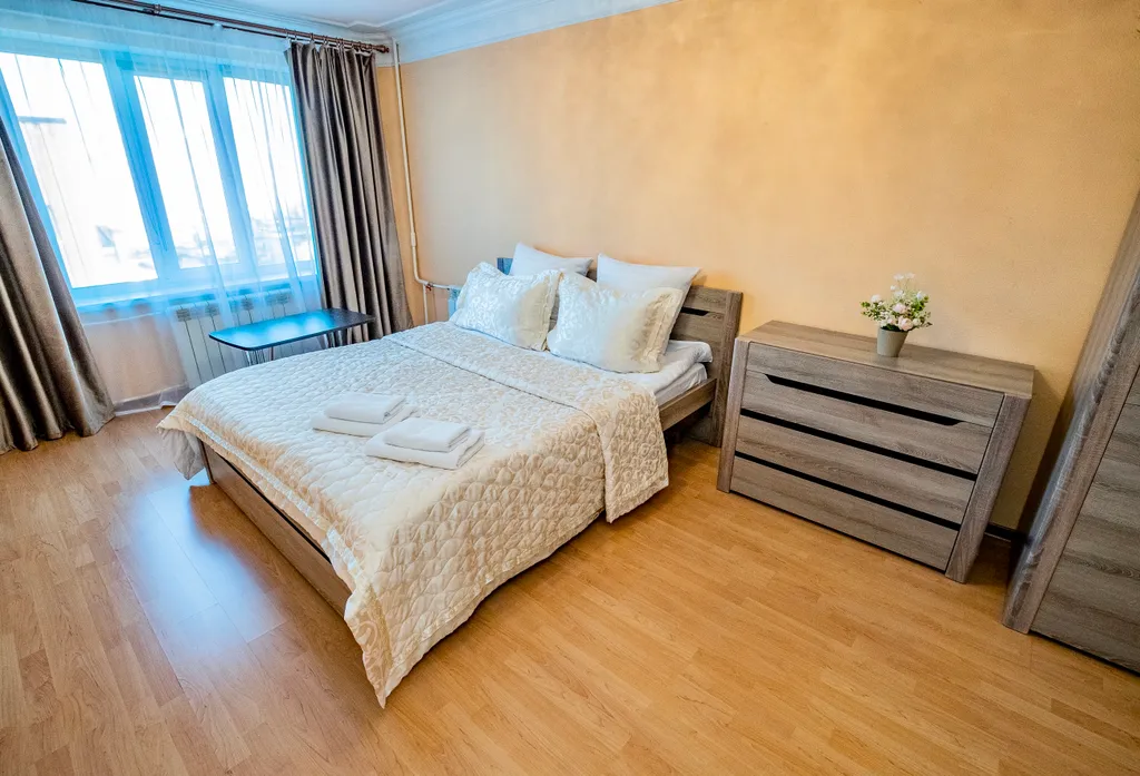 Прекрасная комфортабельная двухкомнатная квартира — аренда посуточно в Новый Уренгой