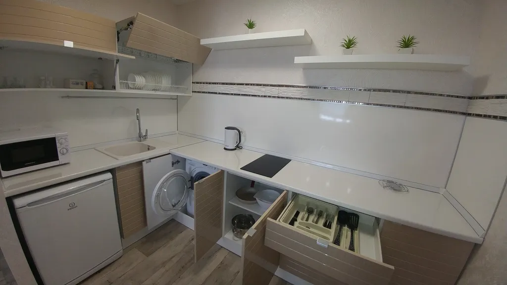 Евродвушка с камином и джакузи около увауга