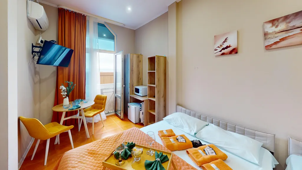 Квартира Квартира Семейный номер в центре сочи на набережной "Ривьера" — Сочи