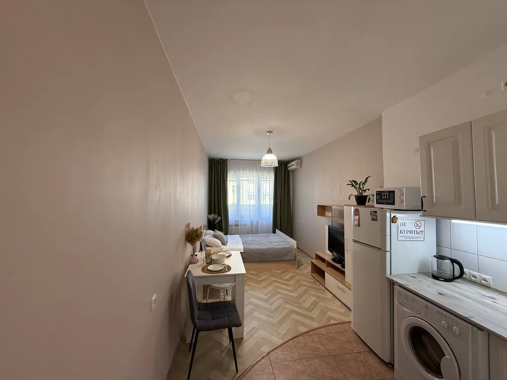 Студия в 700 метрах от Аэропорта