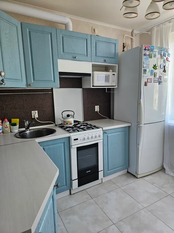 Уютная светлая квартира в спальном районе — аренда посуточно в Балтийск