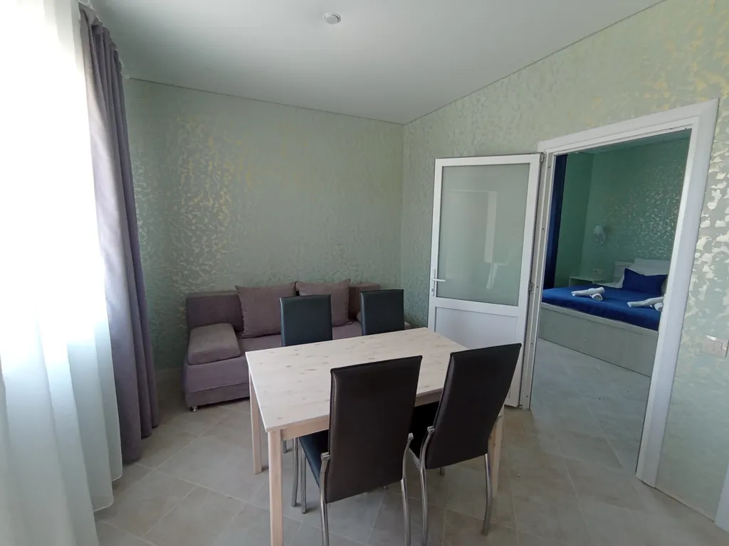 Квартира Апартаменты 2х комнатный семейный номер — аренда посуточно в Оленевка