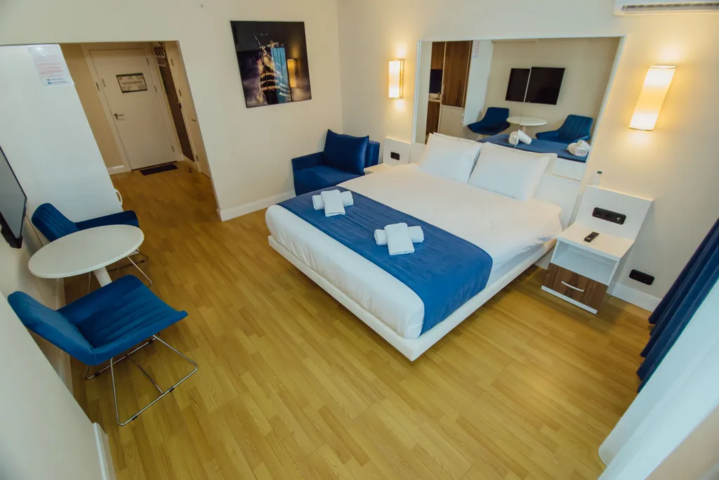 Студия с видом на море