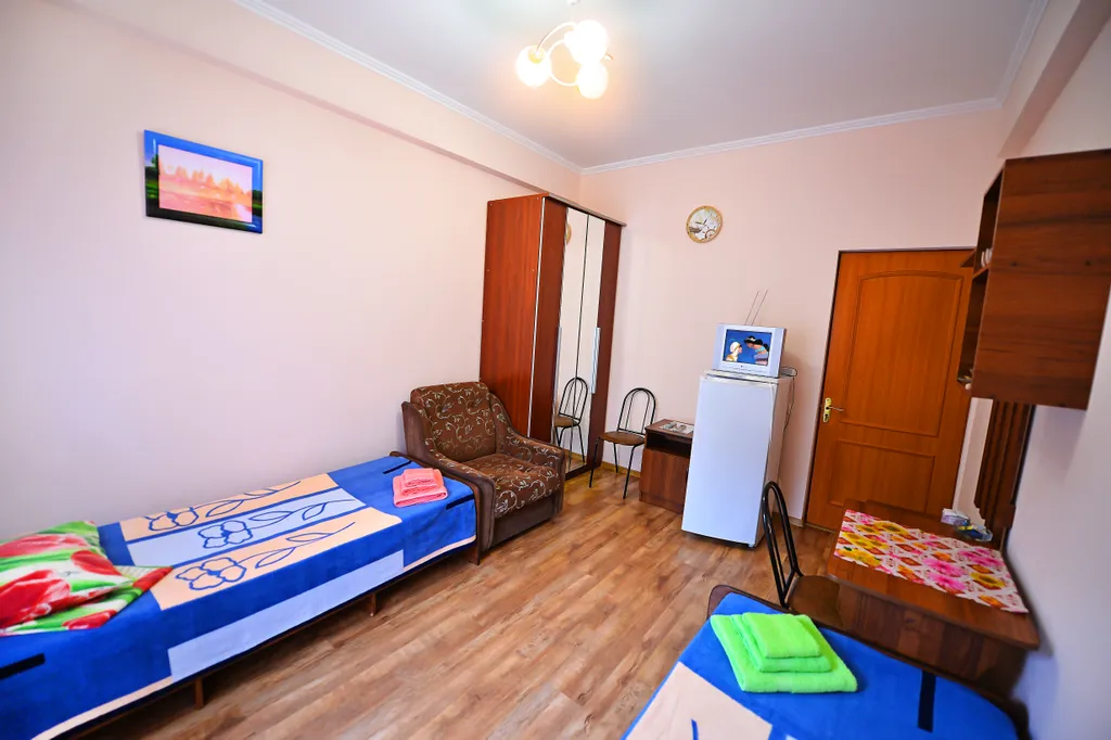 Квартира Номер 4 х местный с отдельным входом и кухней на 2 номера — аренда посуточно в Лазаревское