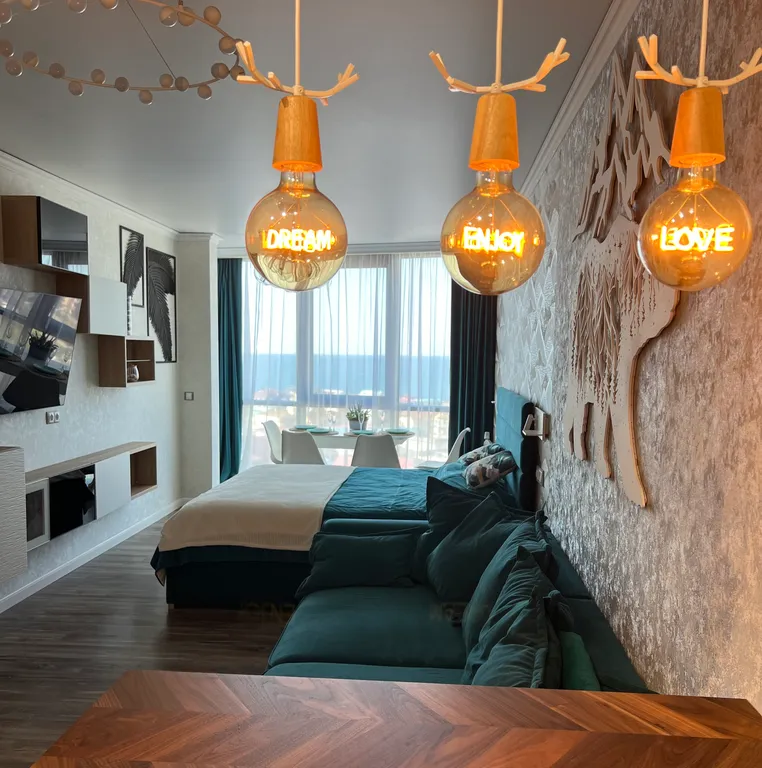 Дизайнерская квартира с видом на море один из лучших ЖК бизнес класса — аренда посуточно в Адлер