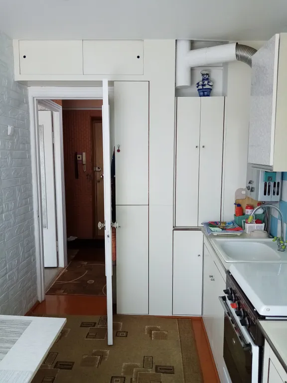 Уютная квартира в Юго-западном районе с видом на Спасо-Яковлев монастырь